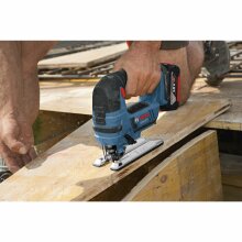 Bosch GST 18V-LI B inkl 2x Akku Akku-Stichsäge